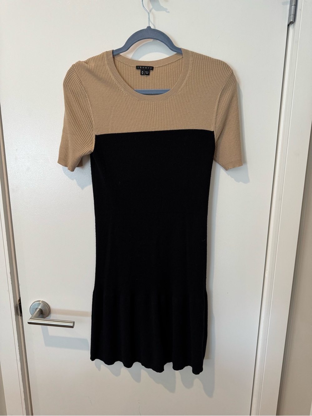Theory Two-Tone Ribbed Mini Sweater Dress in Tan and Black Size Medium